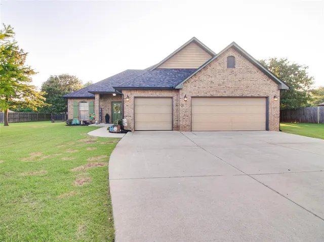 Photo 3 — 12549 Blue Meadow, Guthrie, OK 73044