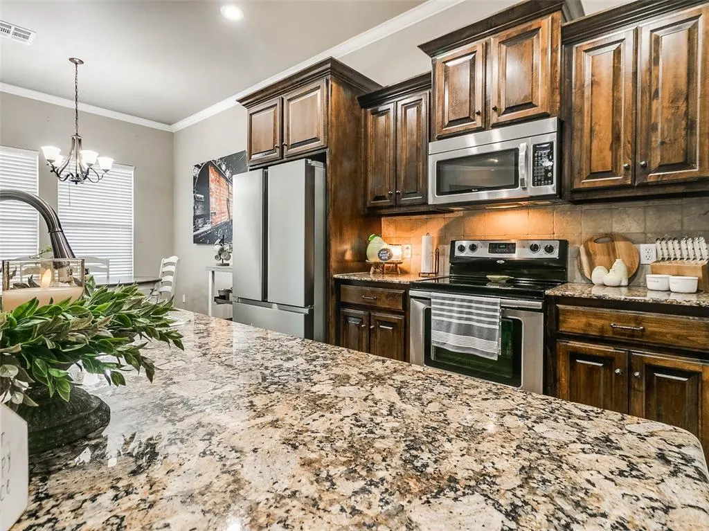 Photo 18 — 12549 Blue Meadow, Guthrie, OK 73044
