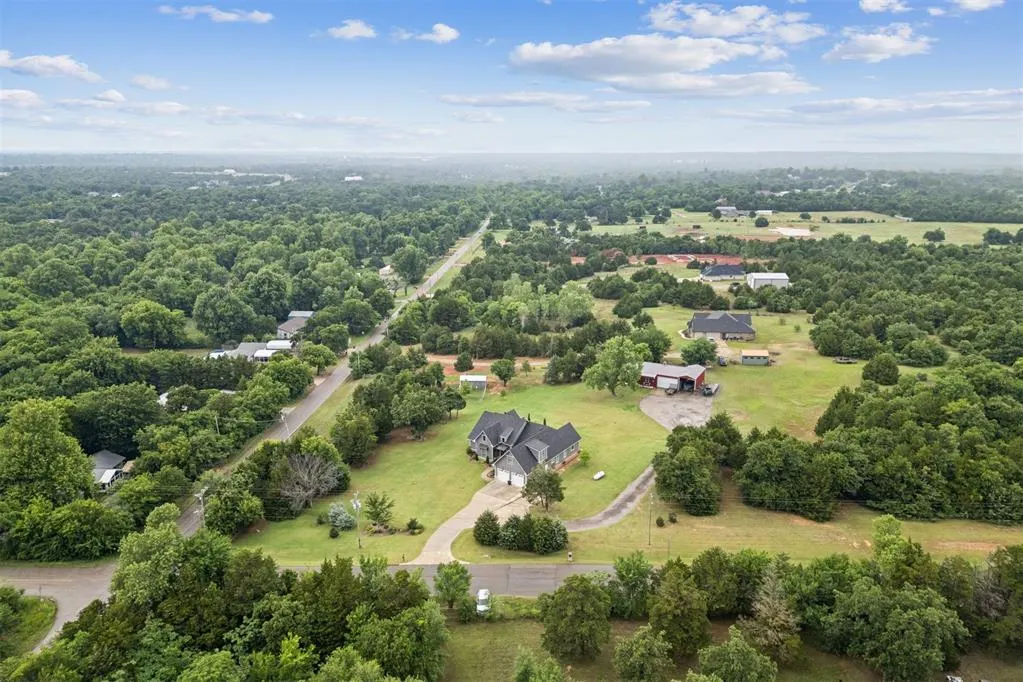 Photo 5 — 14035 NE 50th Street, Choctaw, OK 73020