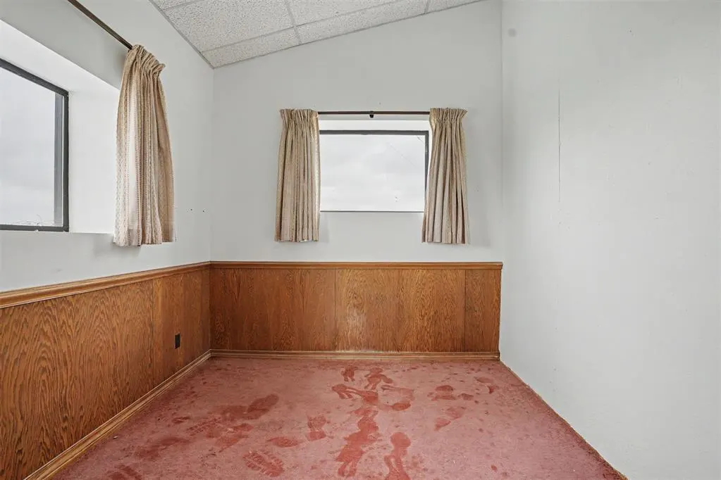 Photo 25 — 1515 N Broadway Street, Hobart, OK 73651