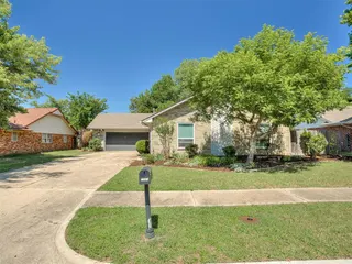 Sold home at 2307 Louise Lane