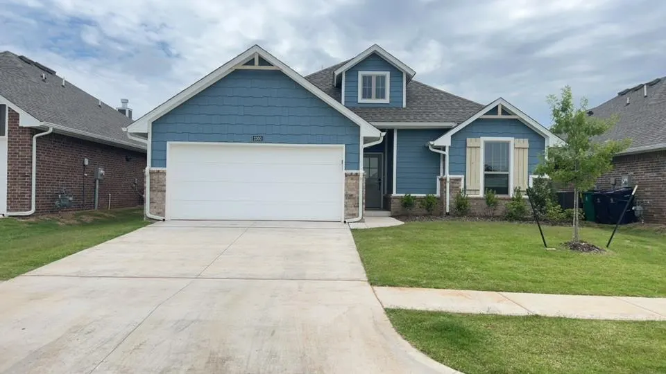 Front exterior — 2300 NW 170th Street, Edmond, OK 73012