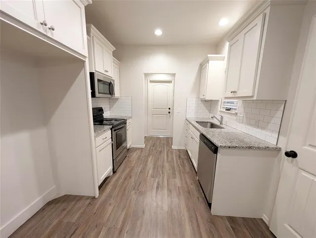Photo 8 — 425 Chalk Hill Court, Edmond, OK 73003