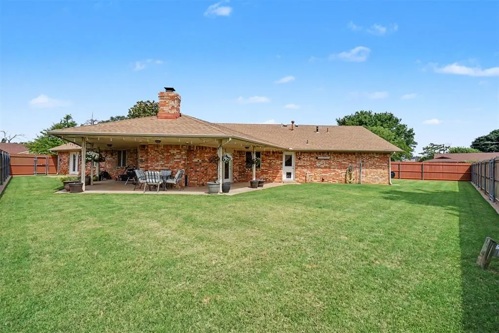 Photo 48 — 612 Cambridge Drive, Altus, OK 73521
