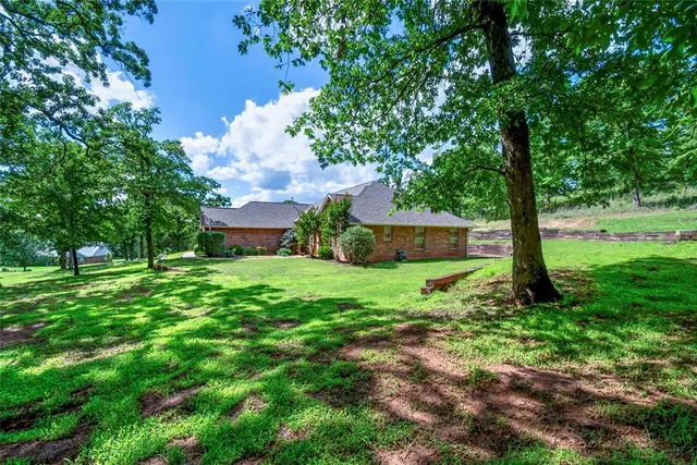 Photo 2 — 900487 S Oak Hill Drive, Chandler, OK 74834