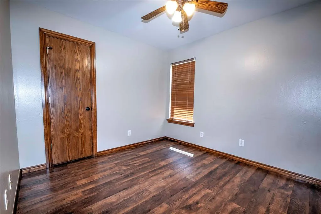 Photo 15 — 900487 S Oak Hill Drive, Chandler, OK 74834