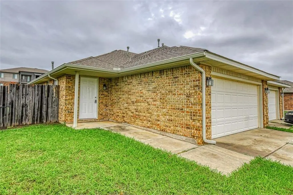 Photo 3 — 4801 SE 77th Street, Oklahoma City, OK 73135