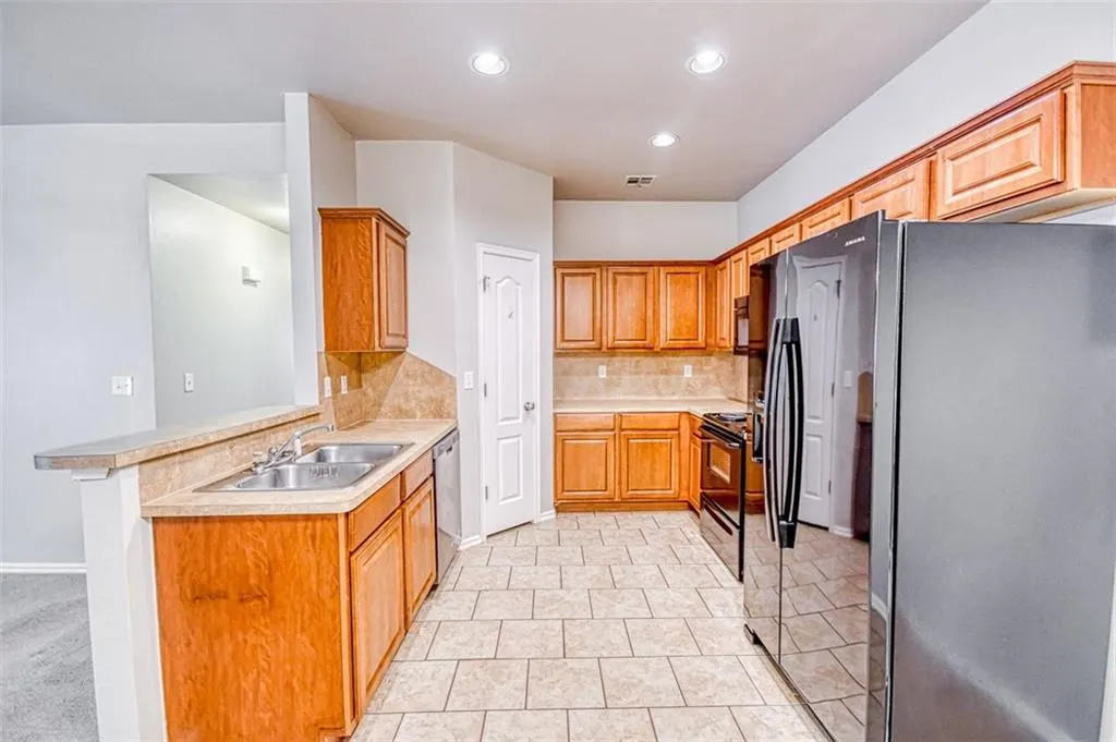 Photo 12 — 4801 SE 77th Street, Oklahoma City, OK 73135
