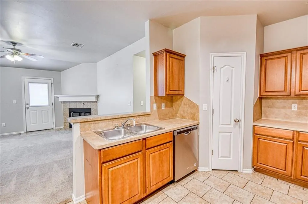 Photo 13 — 4801 SE 77th Street, Oklahoma City, OK 73135