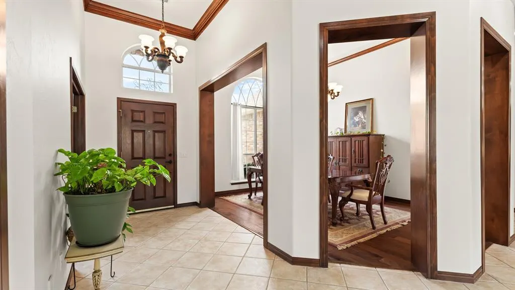 Photo 10 — 10500 Shady Glade Lane, Oklahoma City, OK 73151