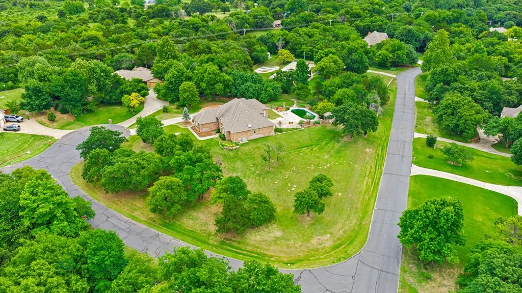 Photo 38 — 10500 Shady Glade Lane, Oklahoma City, OK 73151
