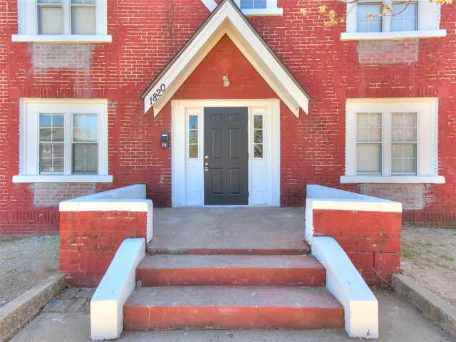 Photo 2 — 1820 NW 11th Street, Oklahoma City, OK 73106
