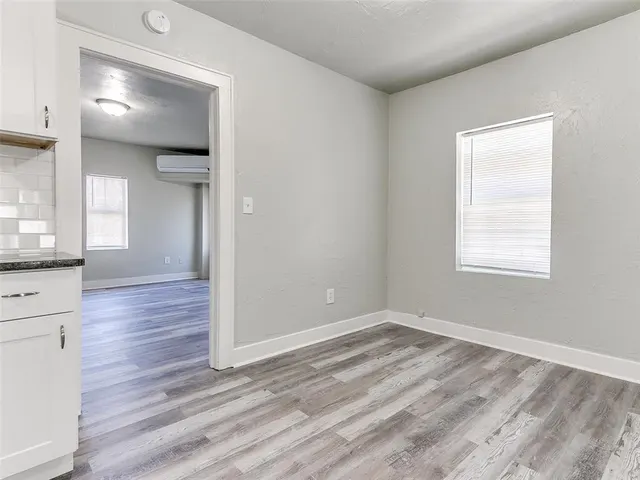 Photo 6 — 1820 NW 11th Street, Oklahoma City, OK 73106