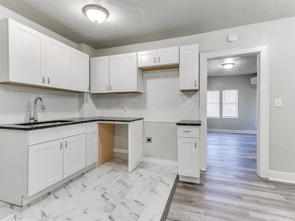 Photo 7 — 1820 NW 11th Street, Oklahoma City, OK 73106