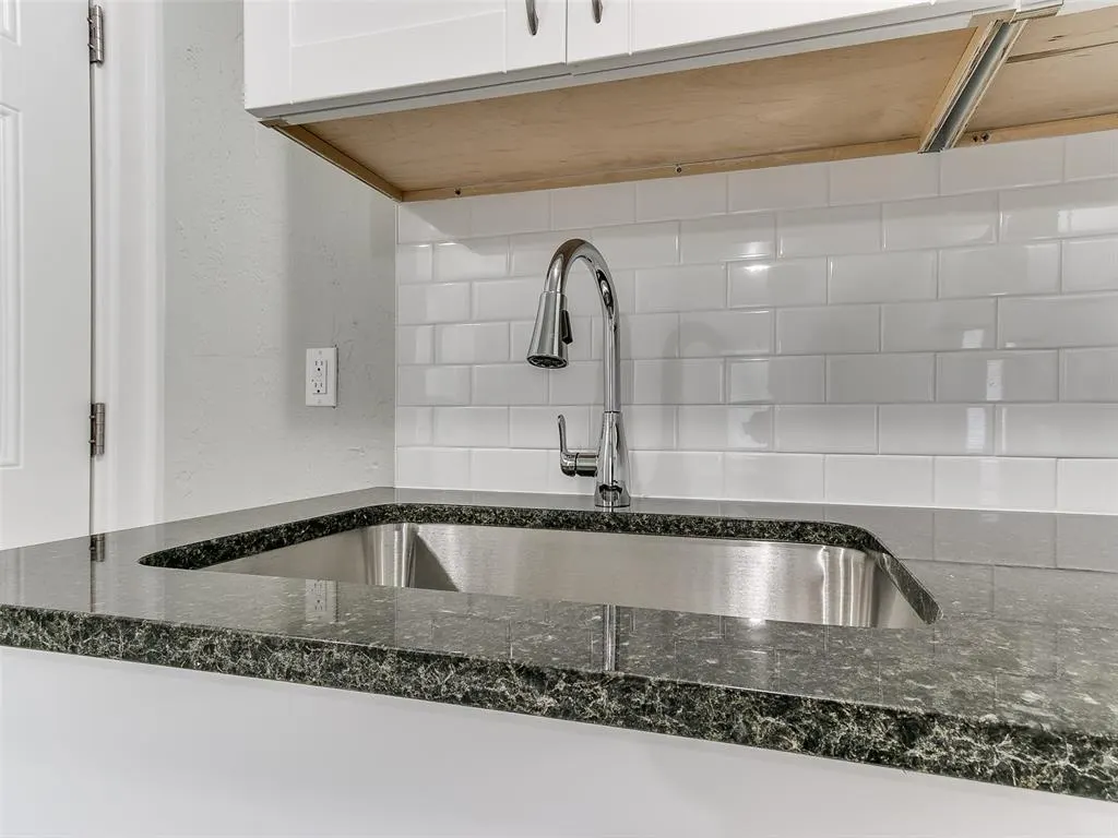 Photo 9 — 1820 NW 11th Street, Oklahoma City, OK 73106