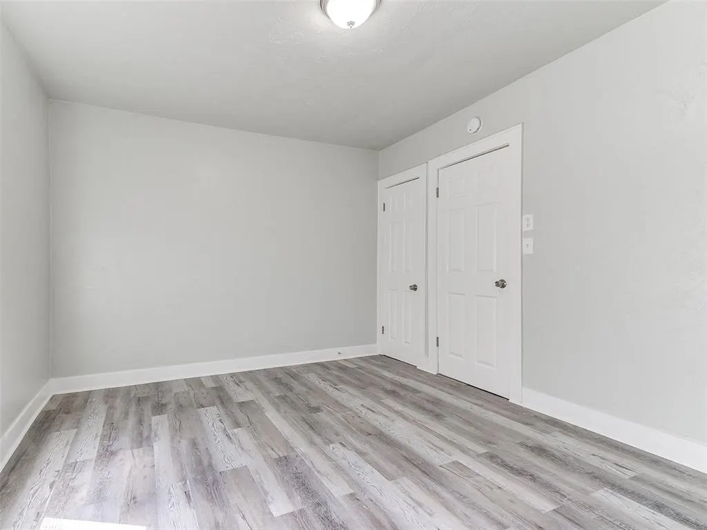 Photo 13 — 1820 NW 11th Street, Oklahoma City, OK 73106