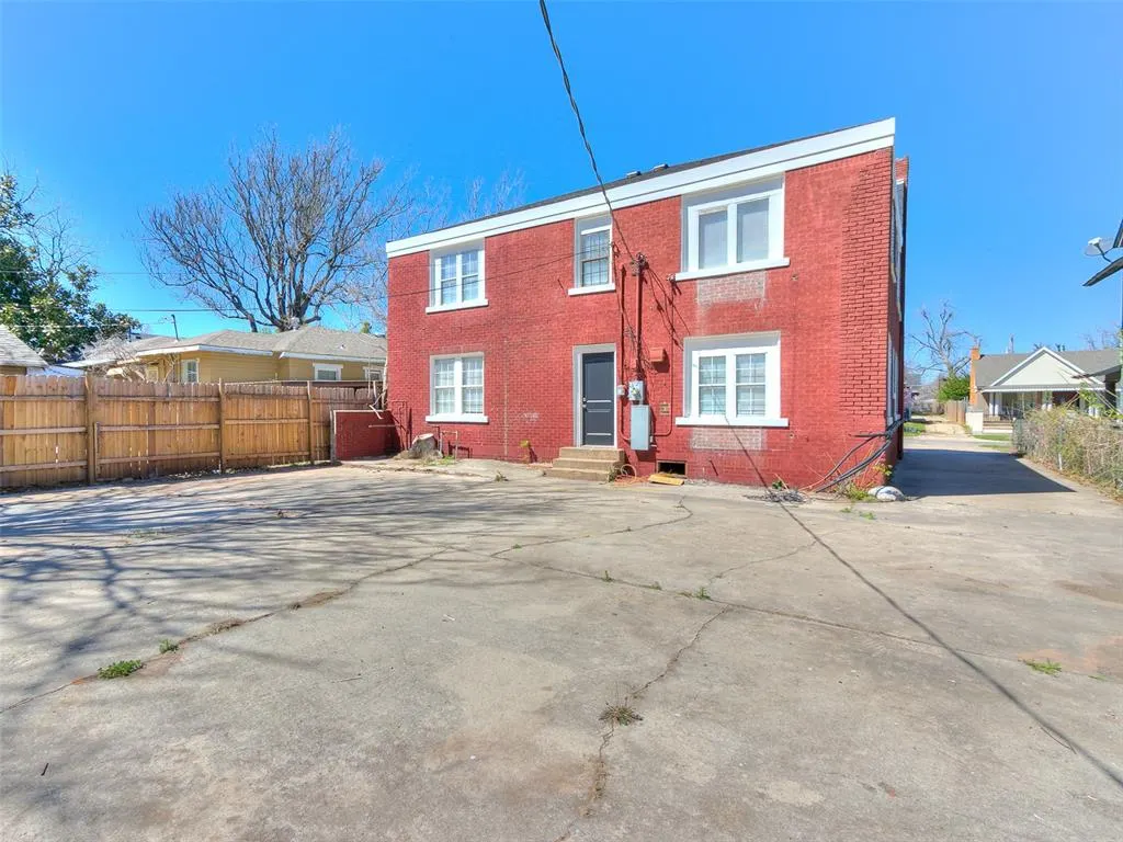 Photo 16 — 1820 NW 11th Street, Oklahoma City, OK 73106