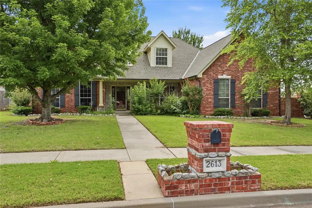 Photo 3 — 2613 Wexford Court, Norman, OK 73072