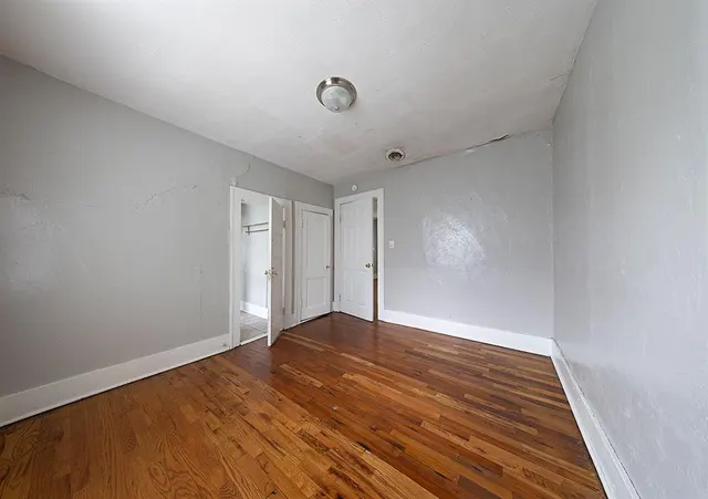 Photo 8 — 908 NW 25th Street, Oklahoma City, OK 73106