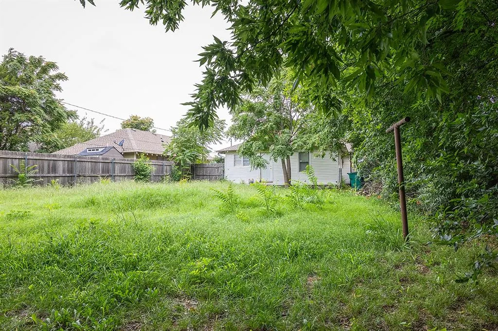 Photo 12 — 908 NW 25th Street, Oklahoma City, OK 73106