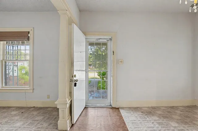 Photo 4 — 628 SW 28th Street, Oklahoma City, OK 73109