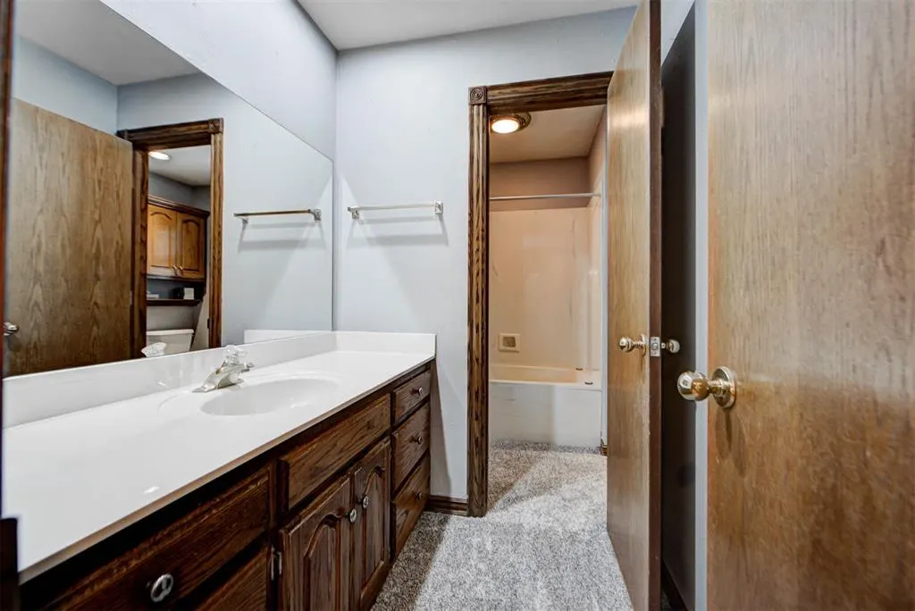 Photo 24 — 2501 SW 123rd Place, Oklahoma City, OK 73170