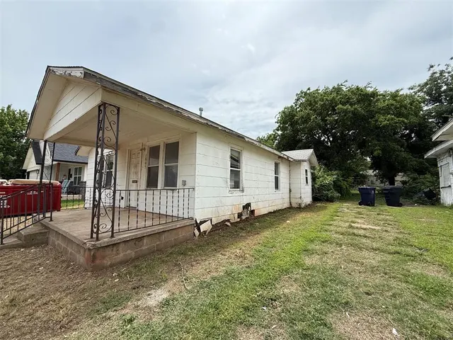 Photo 3 — 1805 N Kelham Avenue, Oklahoma City, OK 73111