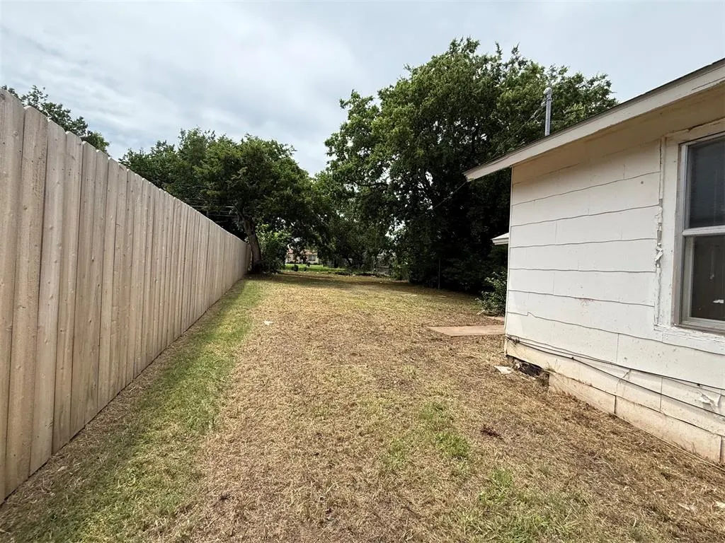 Photo 7 — 1805 N Kelham Avenue, Oklahoma City, OK 73111