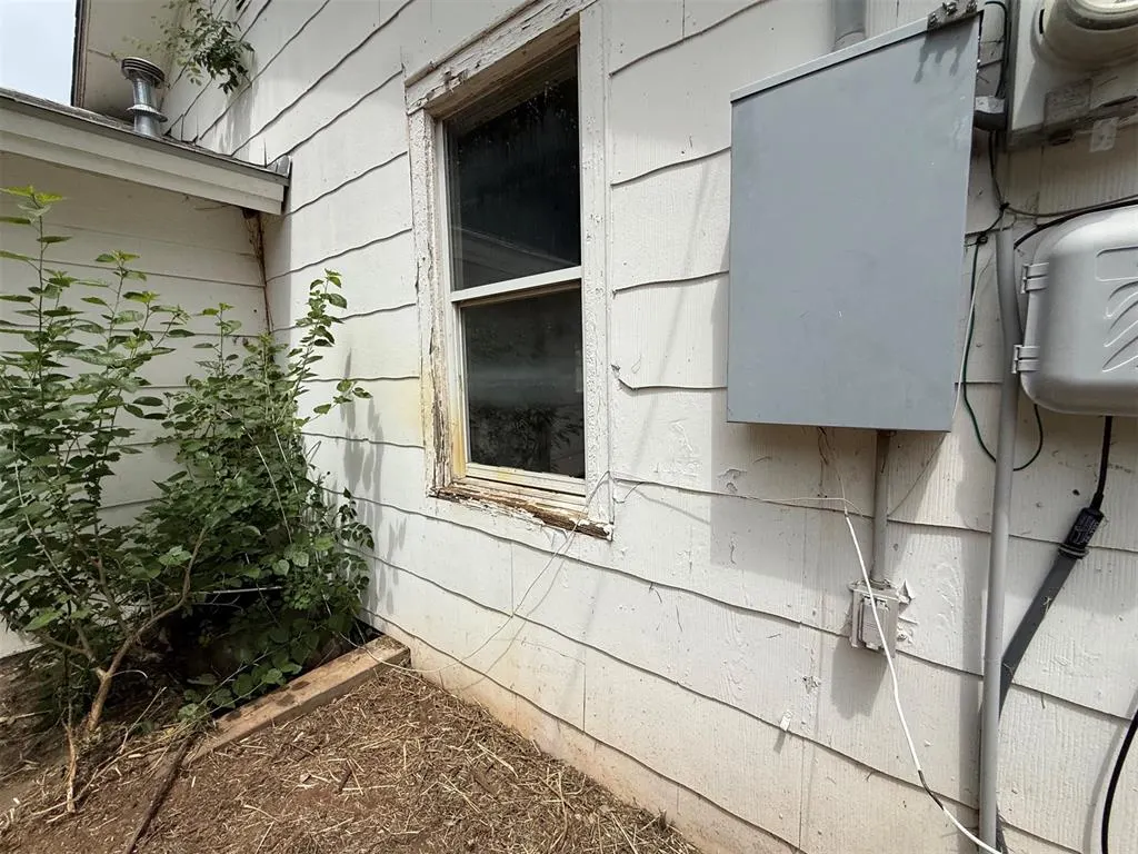 Photo 10 — 1805 N Kelham Avenue, Oklahoma City, OK 73111