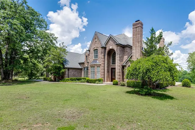 Photo 6 — 9490 Towry Court, Oklahoma City, OK 73165