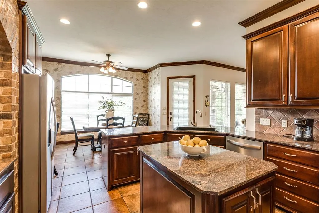 Photo 15 — 9490 Towry Court, Oklahoma City, OK 73165