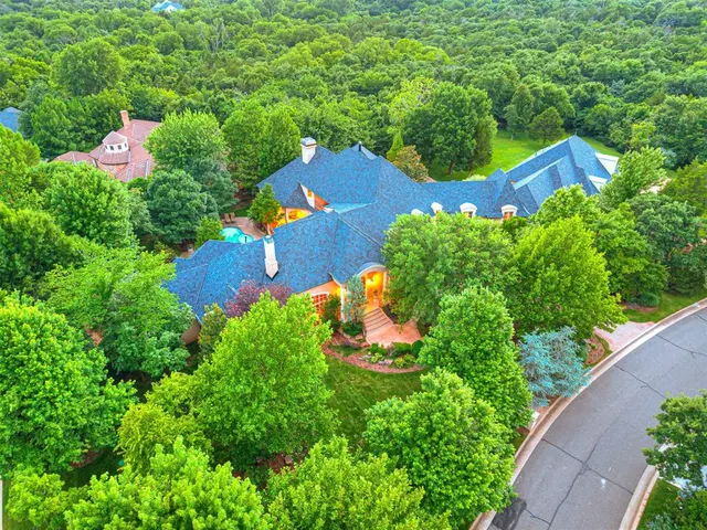 Photo 2 — 12001 Stonemill Road, Oklahoma City, OK 73131