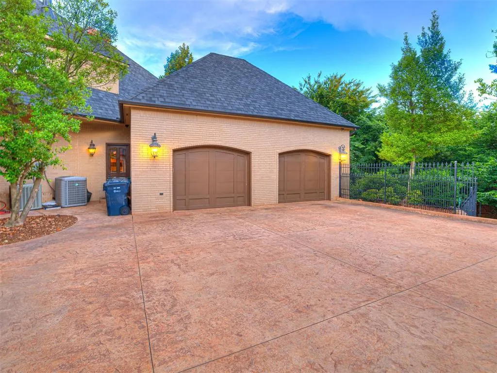 Photo 6 — 12001 Stonemill Road, Oklahoma City, OK 73131
