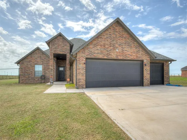 Photo 2 — 6260 NE Moffat Road, Piedmont, OK 73078