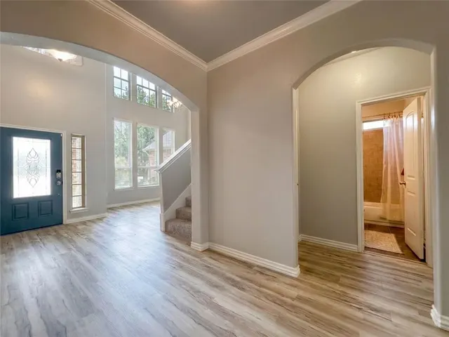 Photo 5 — 11016 SW 39th Court, Mustang, OK 73064
