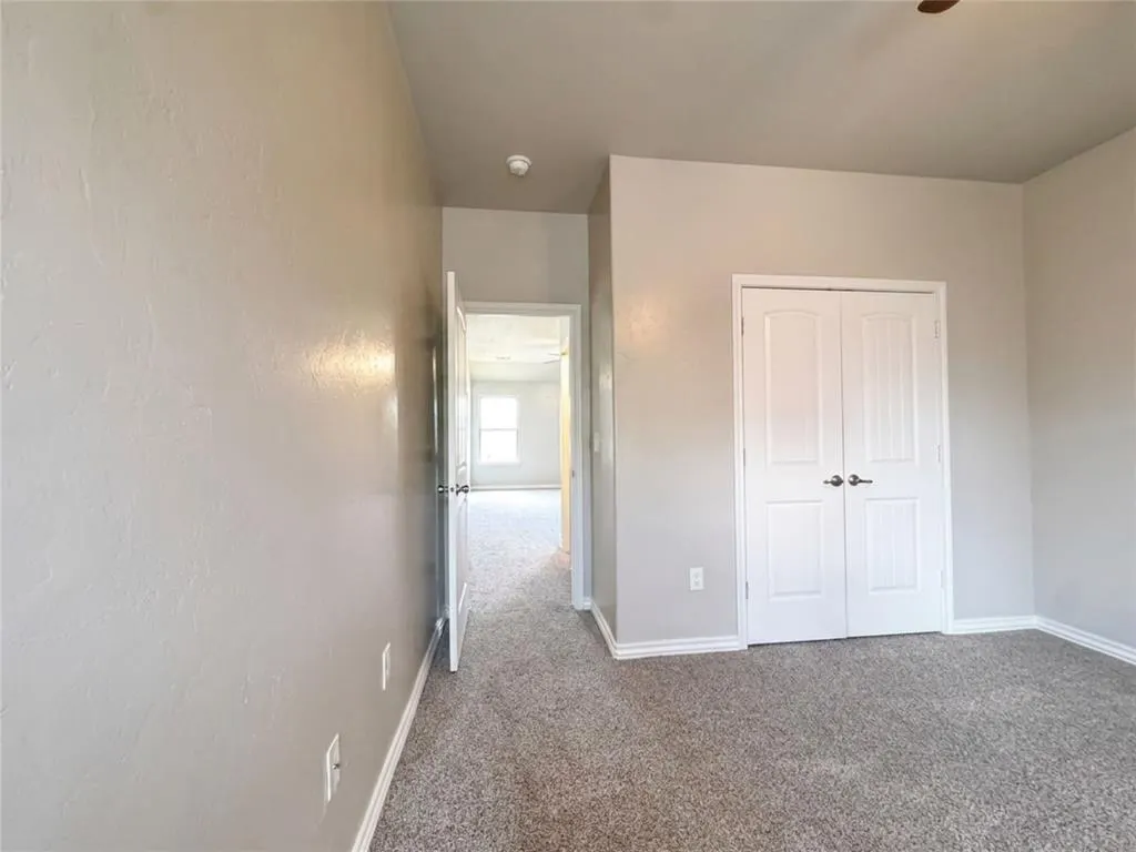 Photo 28 — 11016 SW 39th Court, Mustang, OK 73064