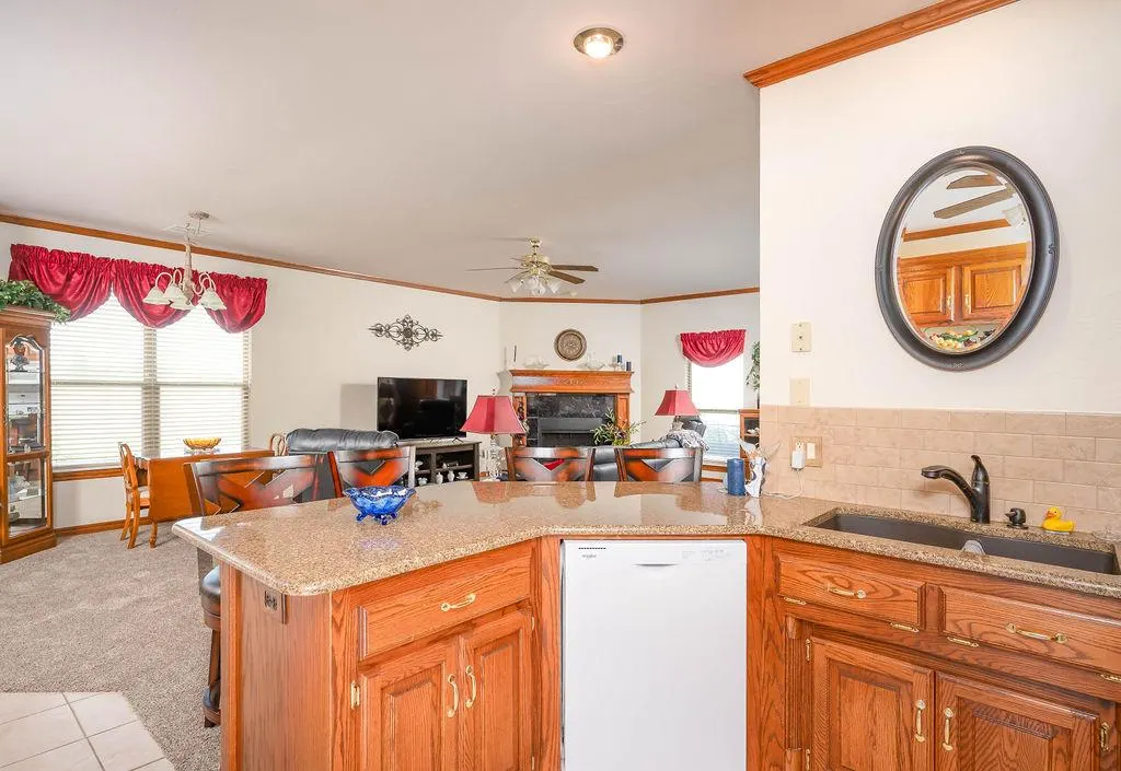 Photo 6 — 4 SW 92nd Place, Oklahoma City, OK 73139