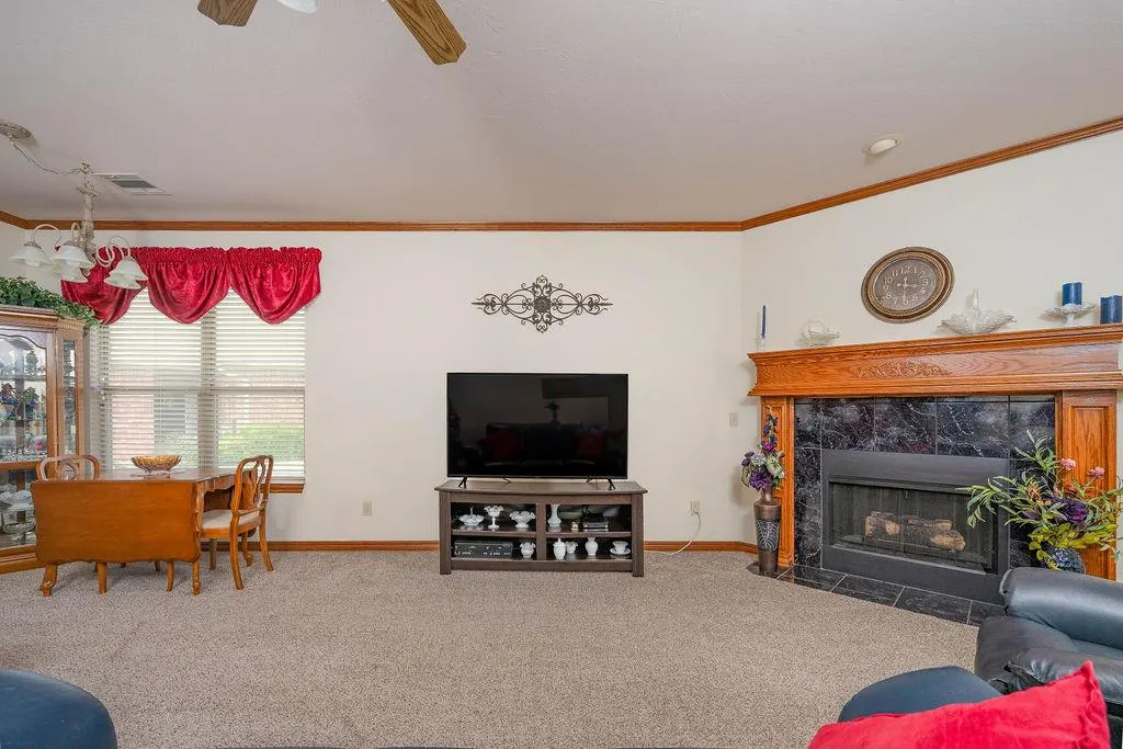 Photo 9 — 4 SW 92nd Place, Oklahoma City, OK 73139