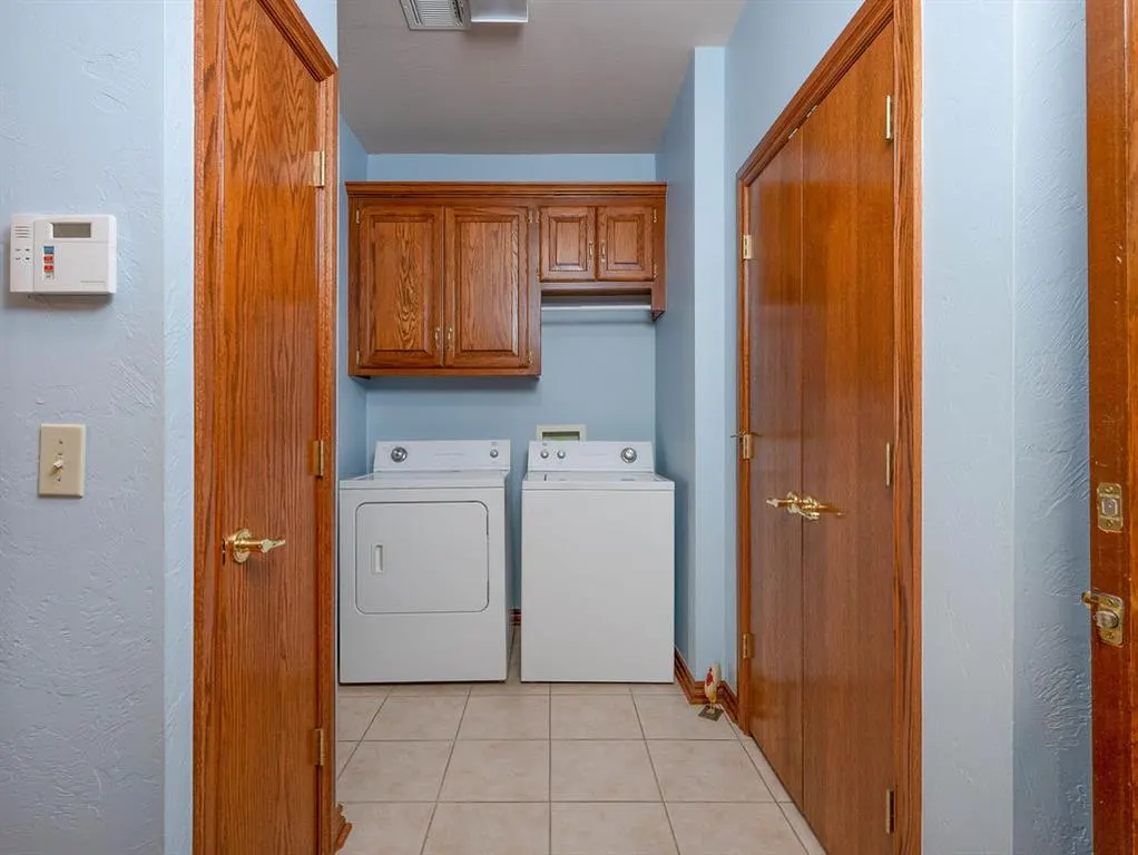 Photo 18 — 4 SW 92nd Place, Oklahoma City, OK 73139