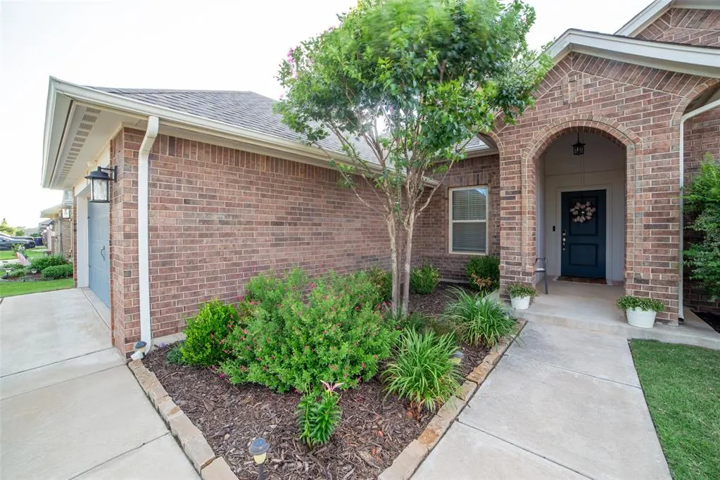 Photo 2 — 4109 NW 152nd Street, Edmond, OK 73013