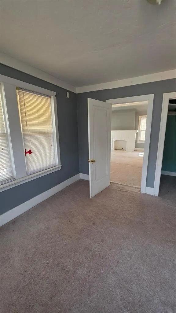 Photo 4 — 931 NE 18th Street, Oklahoma City, OK 73105