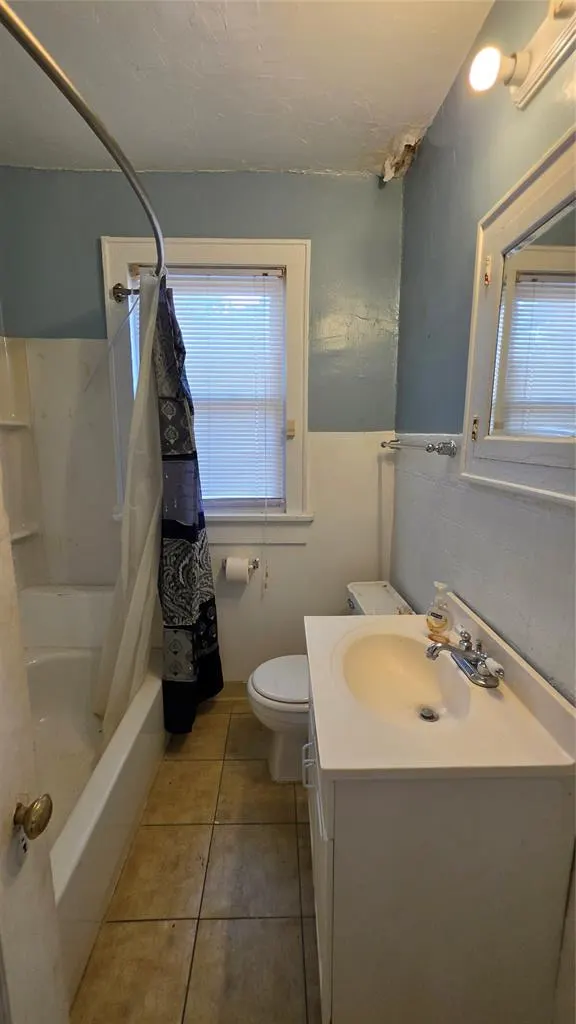 Photo 8 — 931 NE 18th Street, Oklahoma City, OK 73105