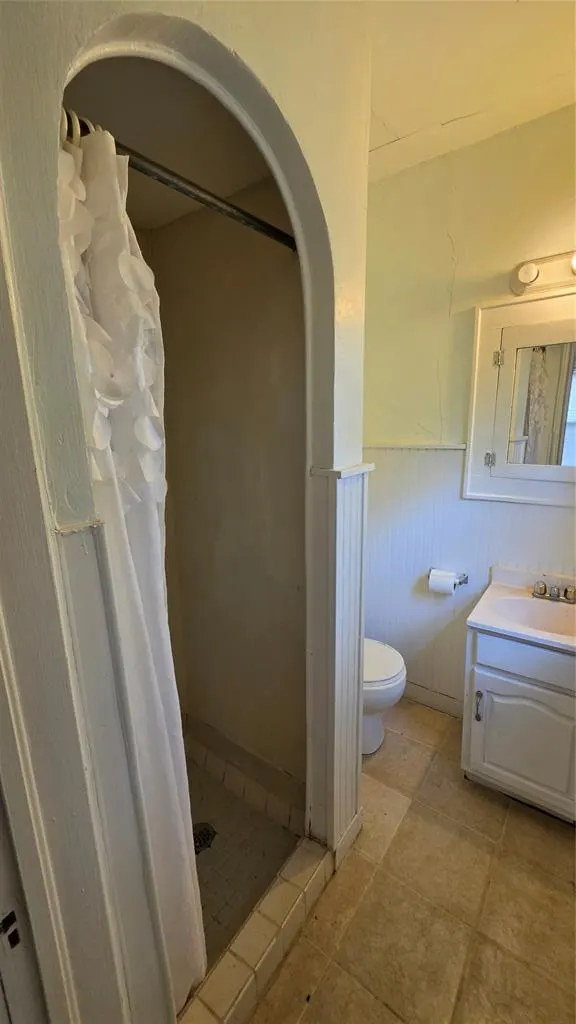 Photo 11 — 931 NE 18th Street, Oklahoma City, OK 73105
