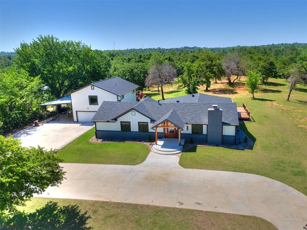 Photo 2 — 11124 SE 44th Place, Oklahoma City, OK 73150