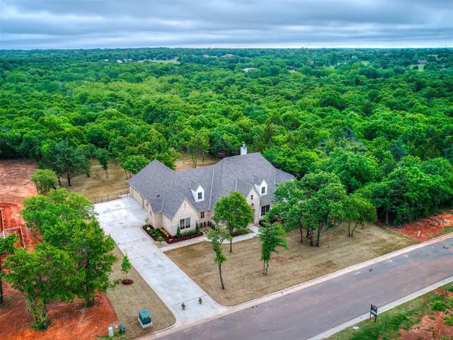 Photo 3 — 13116 Pennington Way, Oklahoma City, OK 73049