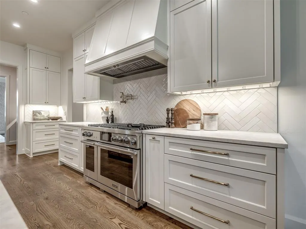 Photo 14 — 13116 Pennington Way, Oklahoma City, OK 73049