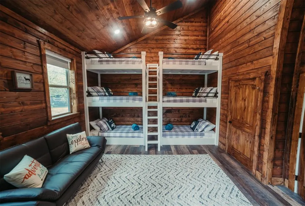 Photo 2 — 43 Broken Branch Trail, Broken Bow, OK 74728