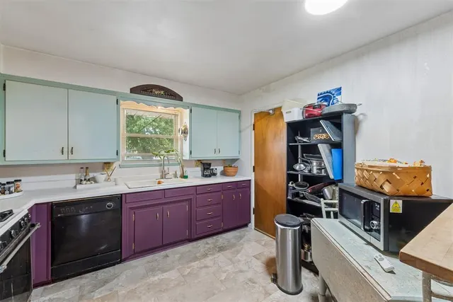 Photo 8 — 2109 Henderson Drive, Edmond, OK 73013