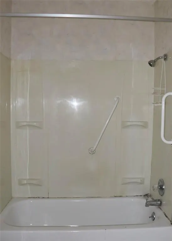 Photo 8 — 2944 SW 52nd Place, Oklahoma City, OK 73119