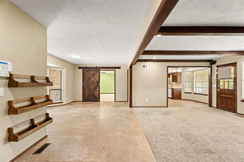 Photo 9 — 8921 Bobwhite Road, Yukon, OK 73099